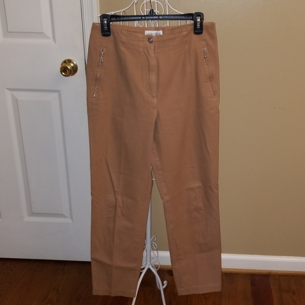 Vanilla pants, size 6